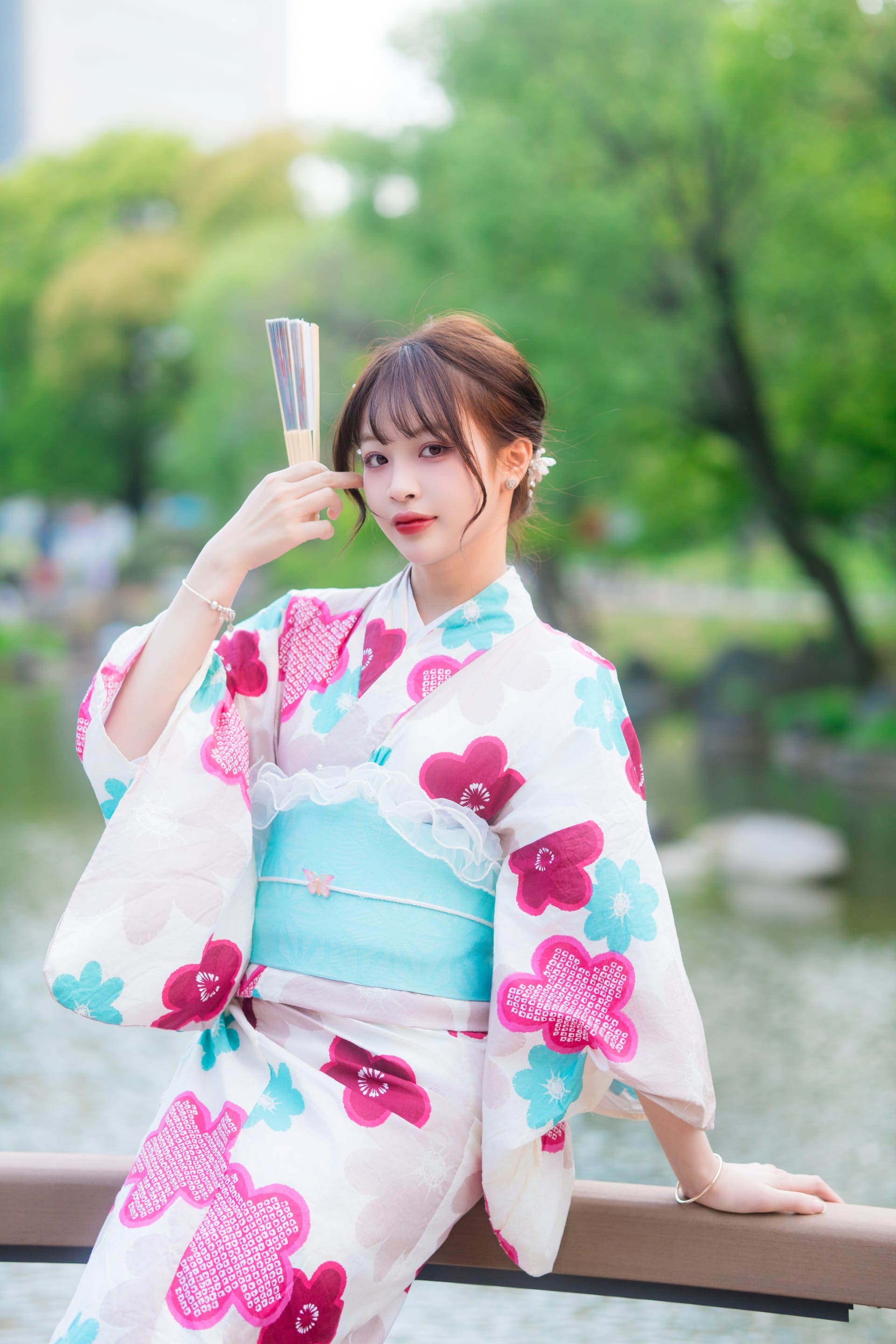 Kimono 7